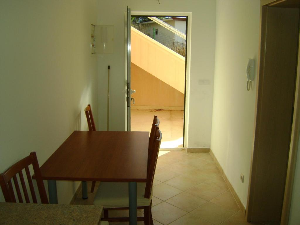 Apartments Maras Mimice Quarto foto
