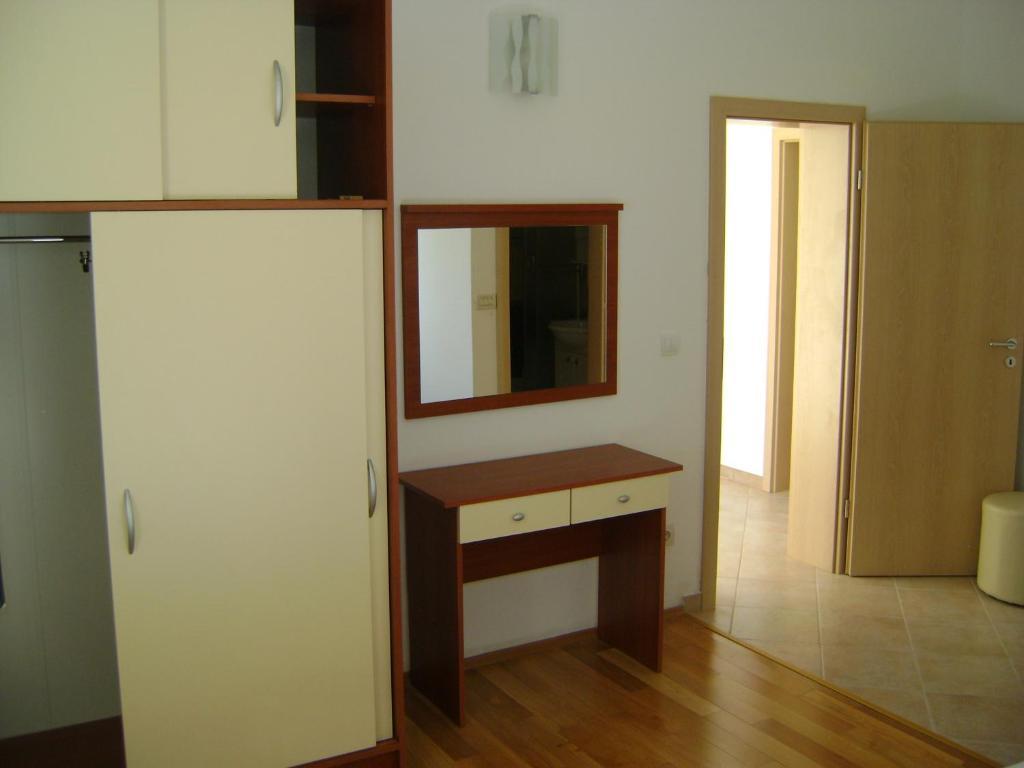 Apartments Maras Mimice Quarto foto